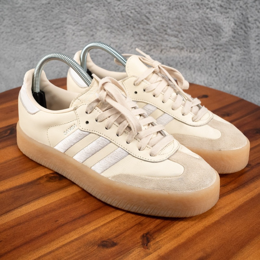 Adidas Sambae Womens Size 7.5 US Wonder White Silver Metallic Gum Leather ID0434